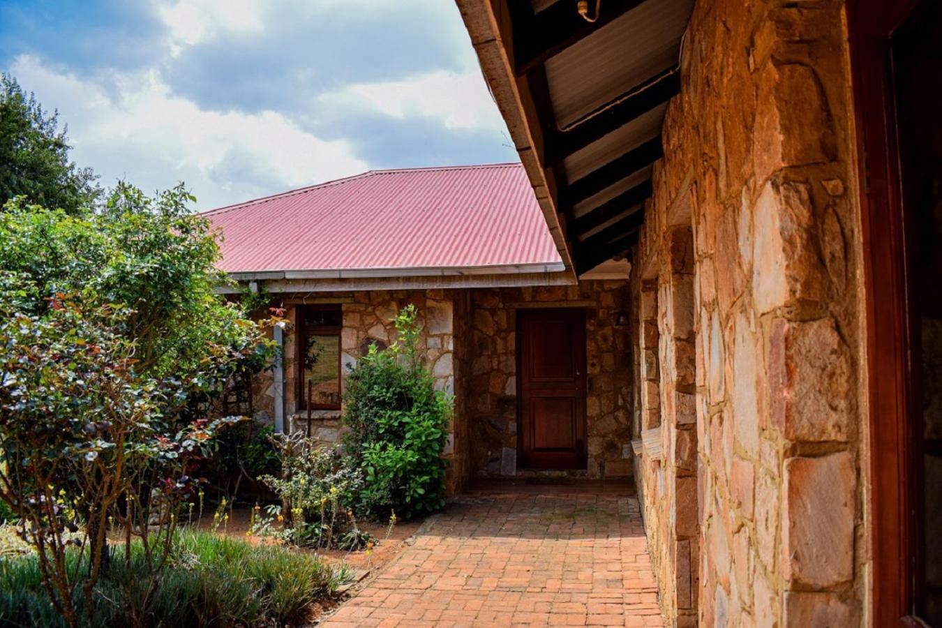 Berryfields Apartment Dullstroom Bagian luar foto